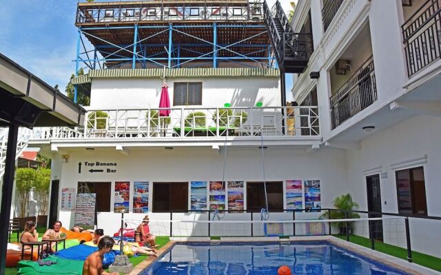 Mad Monkey Siem Reap - Hostel