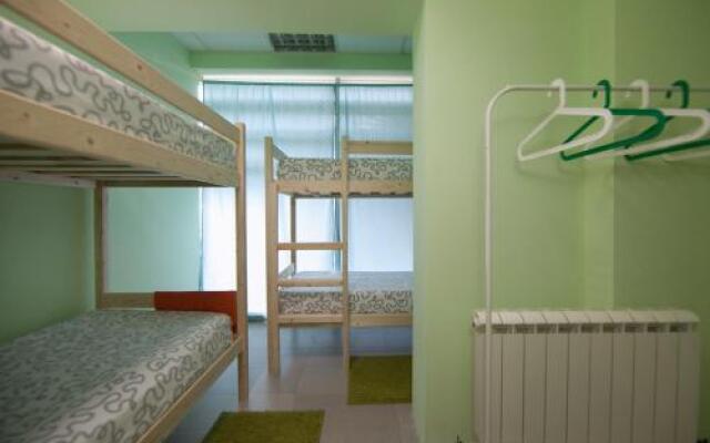 Mezhdu morem i solntsem Hostel