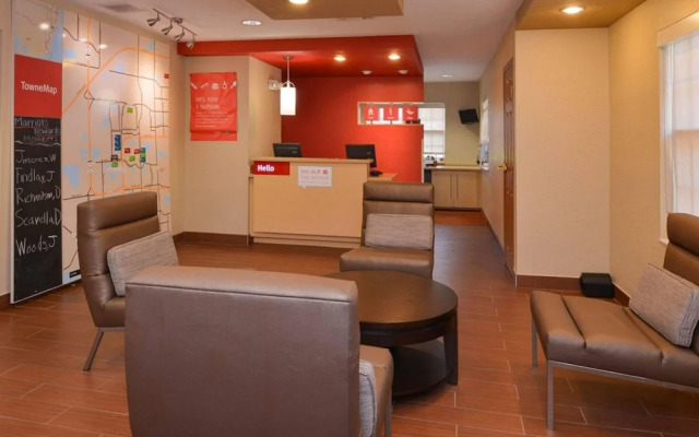 Candlewood Suites Miami Lakes an IHG Hotel