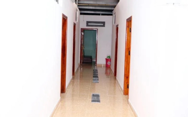 Giang Son Hostel