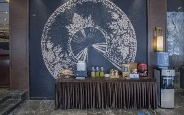 Ruzhou city Oasis Square Metropolo Hotel