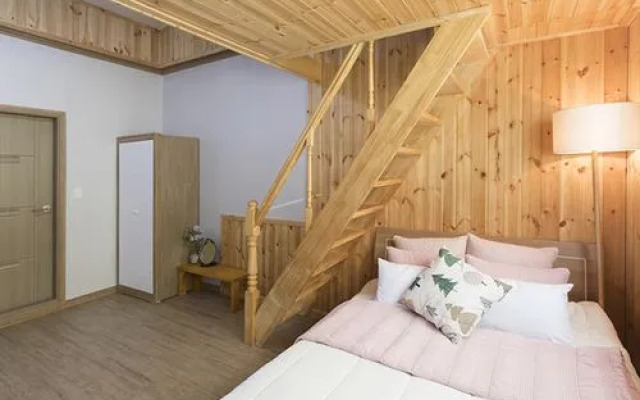 Gyeongju Feel House Pension