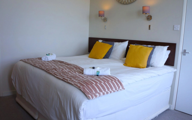 OYO Oban Hotel