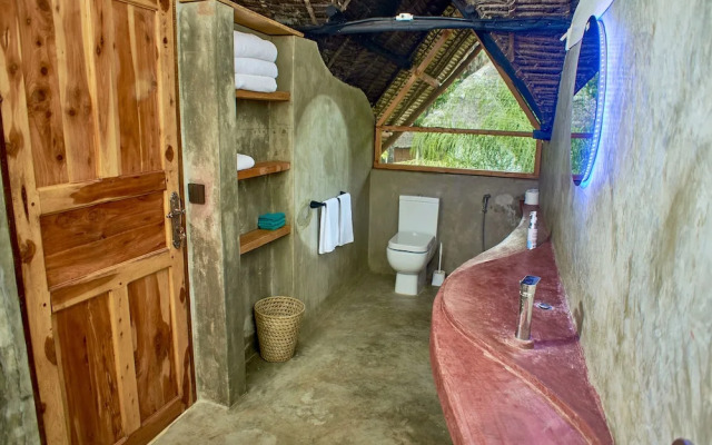 Lions’ Luxury Eco Resort & Spa