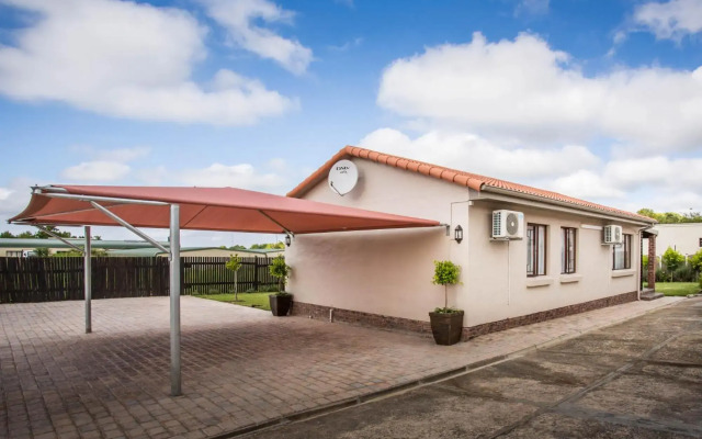 Out of Bounds Self-Catering Lodge