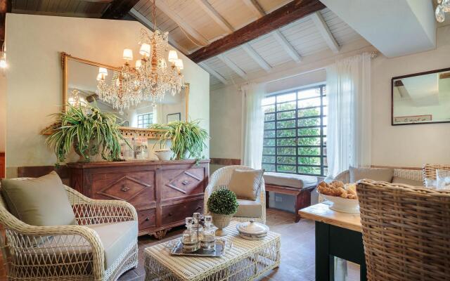 Bocciolo Stone Farmhouse