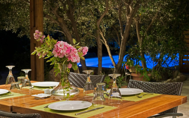 Istron Villas