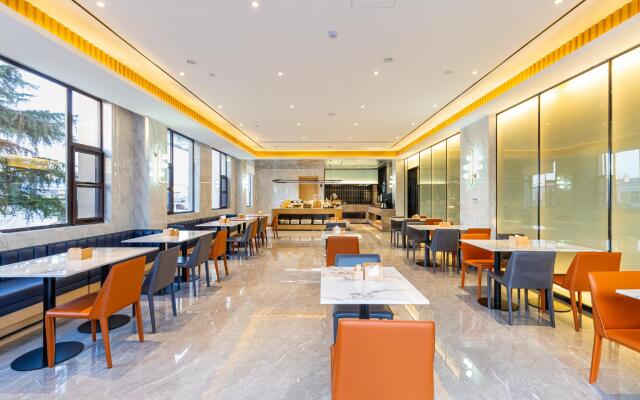 Hanting Hotel Luoyang Luoning County