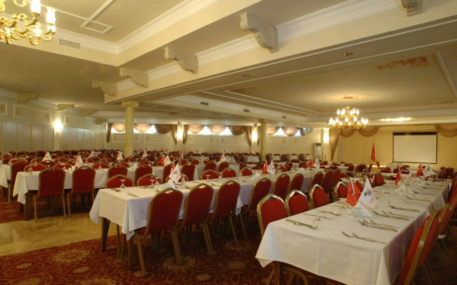 Hotel Gure Saruhan Thermal