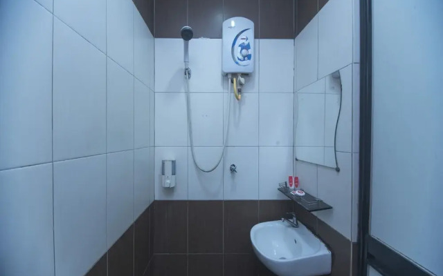 Oyo 11344 I Home Hotel