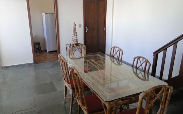 Linda Cobertura Duplex Renovada e Ampla