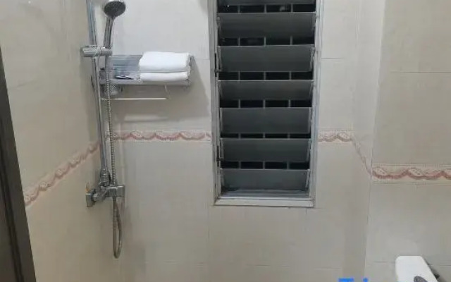 Sanfeng Apartment