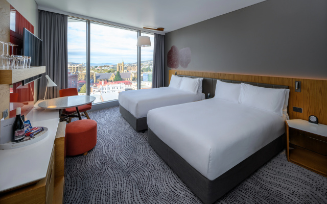 Crowne Plaza Hobart by IHG – Guest Rooms – Hobart