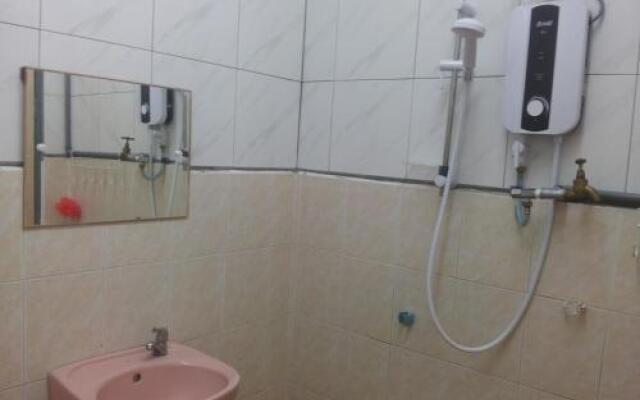 Fazi Budget Homestay Tampin