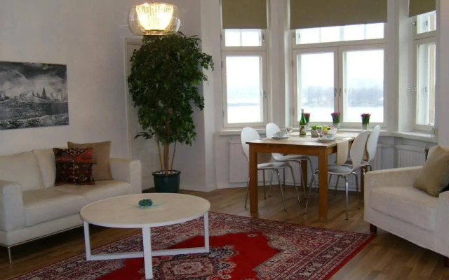Essexhome Apartments
