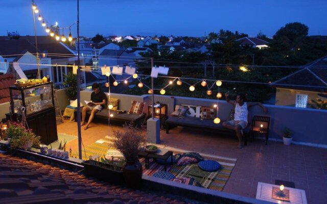 Tipi Hostel