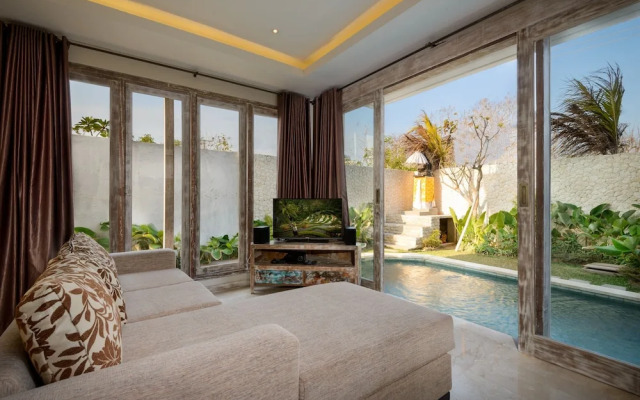The Sari Balangan Villa