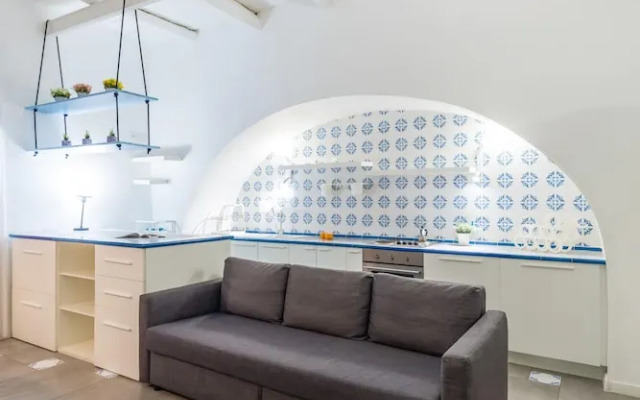 Cozy Apartment ai Quartieri Spagnoli by Wonderful Italy