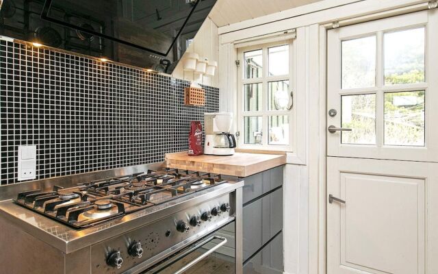6 Person Holiday Home in Jerup