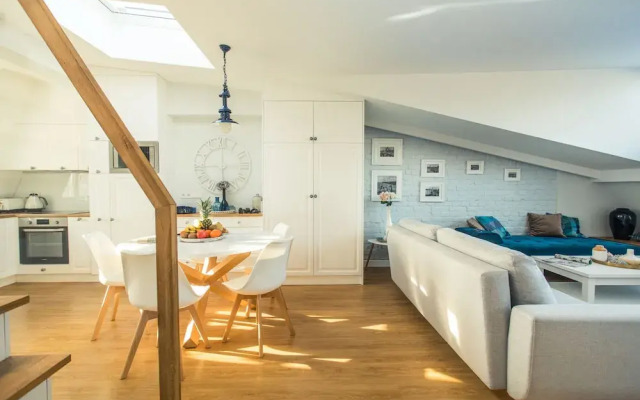 Sky and Sea Apartment by Renters
