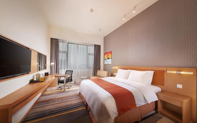 Holiday Inn Express Chengdu Huanhuaxi by IHG