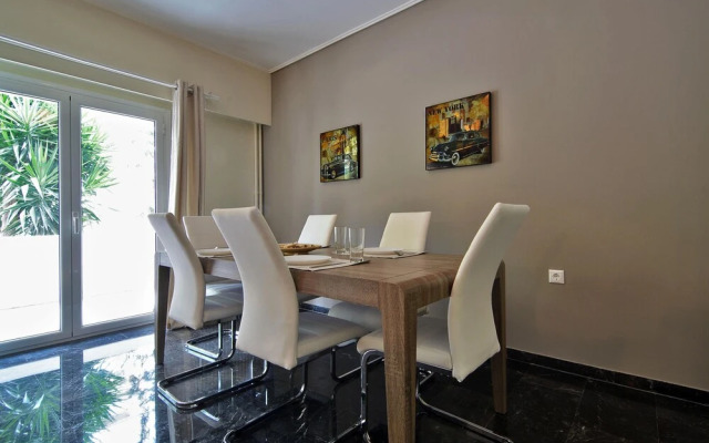 "Rolls Royce" elegant flat in P.Faliro district