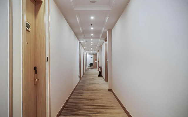 Vienna 3 Best Hotel (Chongqing Wansheng Hongen Fortune Plaza)