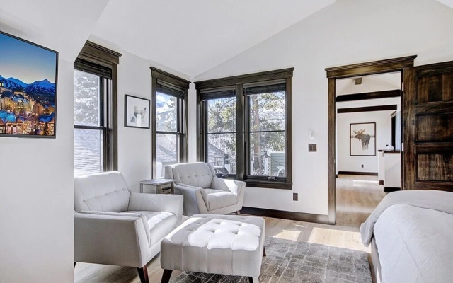 The Bogart House 5 Bedroom Home