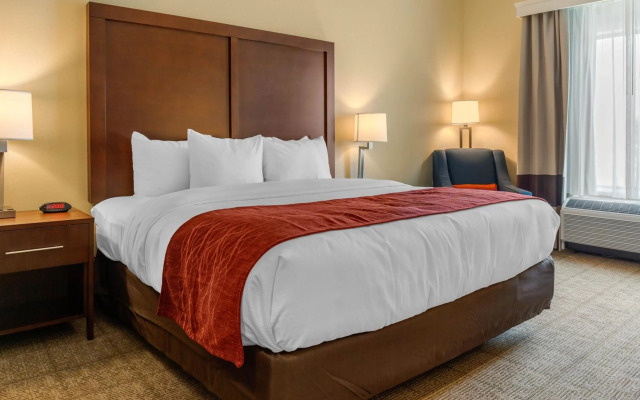 Comfort Inn & Suites