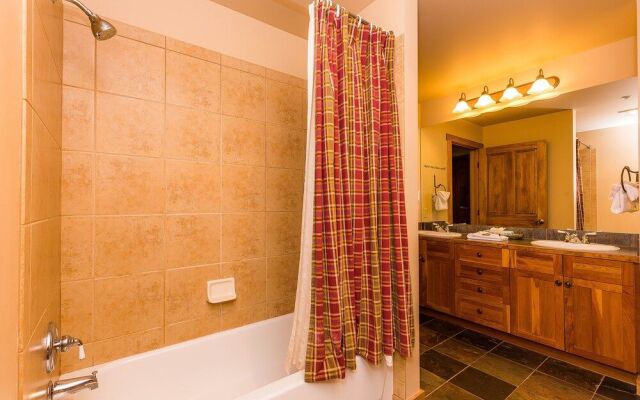 Red Hawk Lodge #2262 - 2 Br Condo