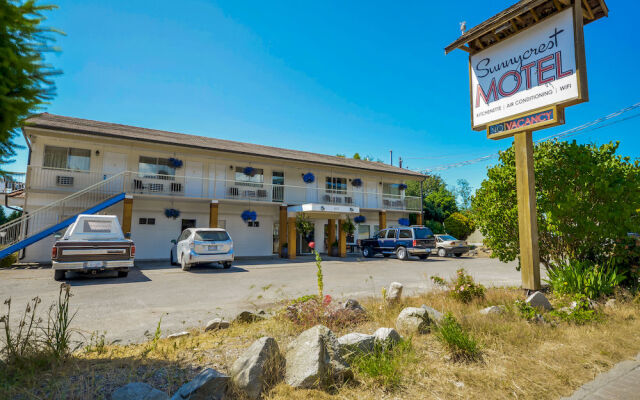 Sunnycrest Motel