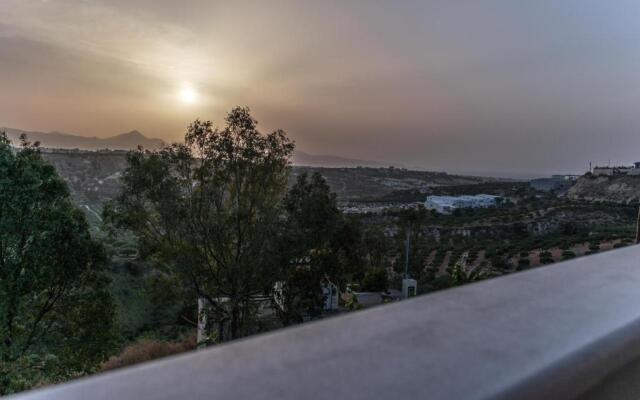 180° View Luxury Flat
