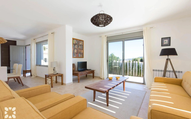 Villa Dalia by Abahana Villas