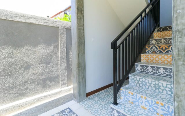 D Anyar Stay and Surf