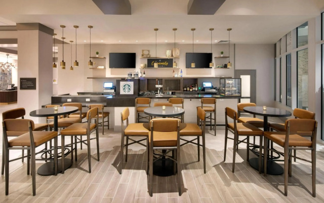 Sheraton® Suites Fort Lauderdale West