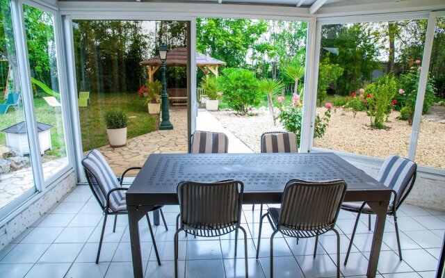 House With 2 Bedrooms in Béziers, With Pool Access, Furnished Garden a