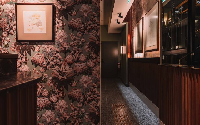 The Sarah by Urban Rest