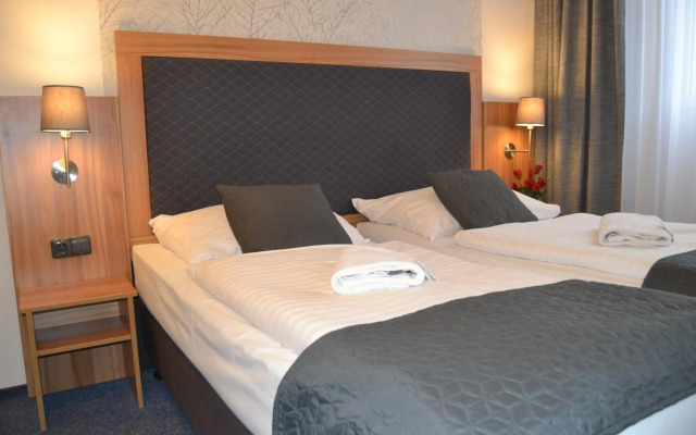 Hotel Bohemians