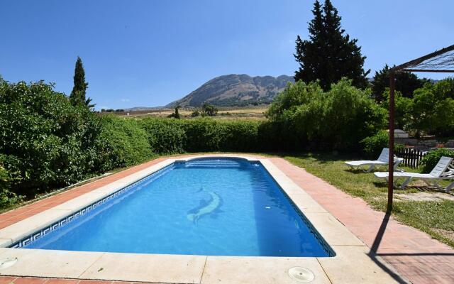 Luxurious Villa in Loja With Swimming Pool