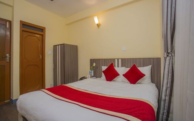 OYO 297 Hotel Aayam