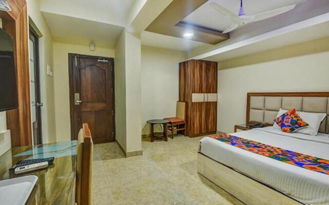 FabHotel Central Palace