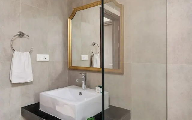 The Ivy Apartment by Red Olive