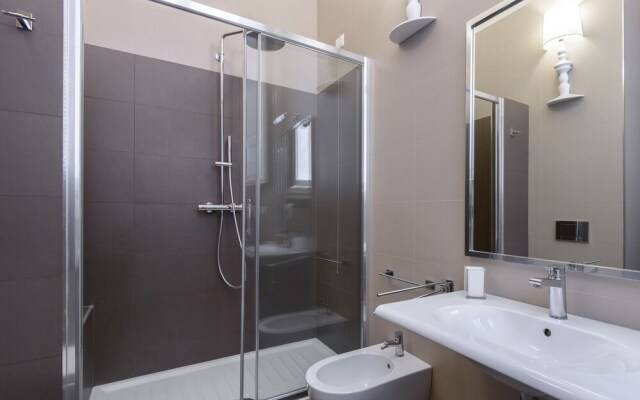 Travel & Stay - Navona 2