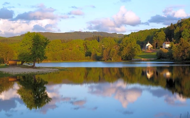 Chambres DHôtes LHirondelle du Lac