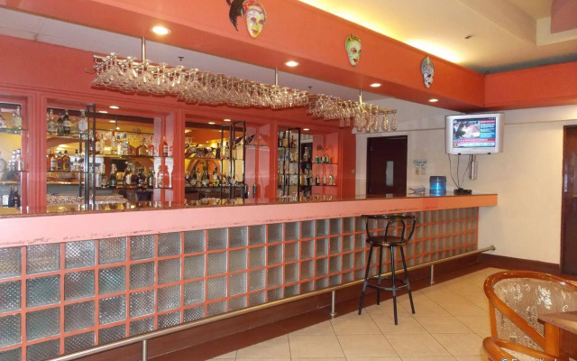 Grand Regal Hotel Bacolod