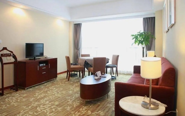 Suzhou East Shahu Linli Business Hotel