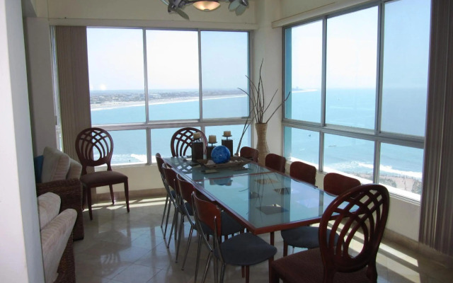 Penthouse de lujo. Carabelas de Colón