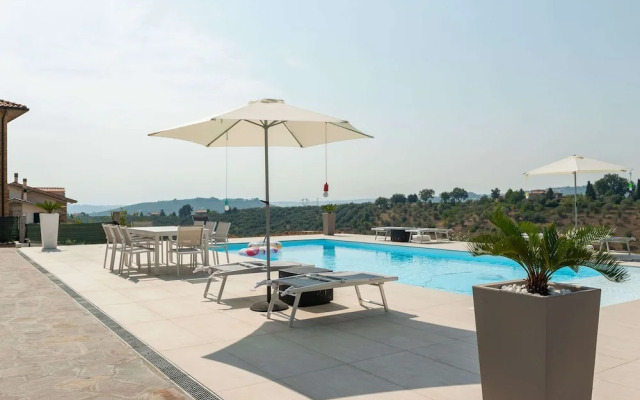 Belvilla by OYO Villa Intera 12 Pax