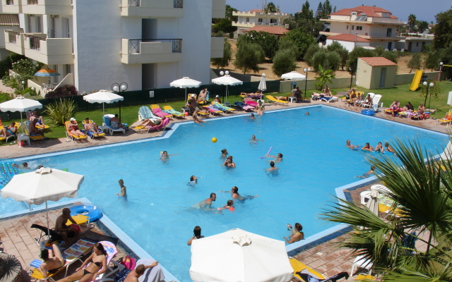 Summerland Hotel & Bungalows