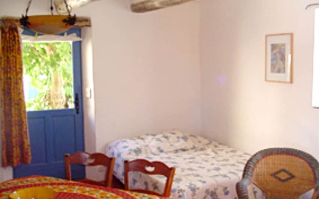 House With 2 Bedrooms in Allemagne-en-provence, With Furnished Garden